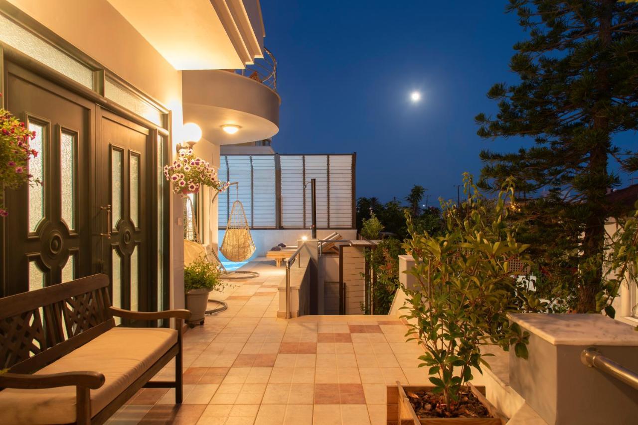 Paradisos Luxury Villas Next To Beach Koutsouras Bagian luar foto