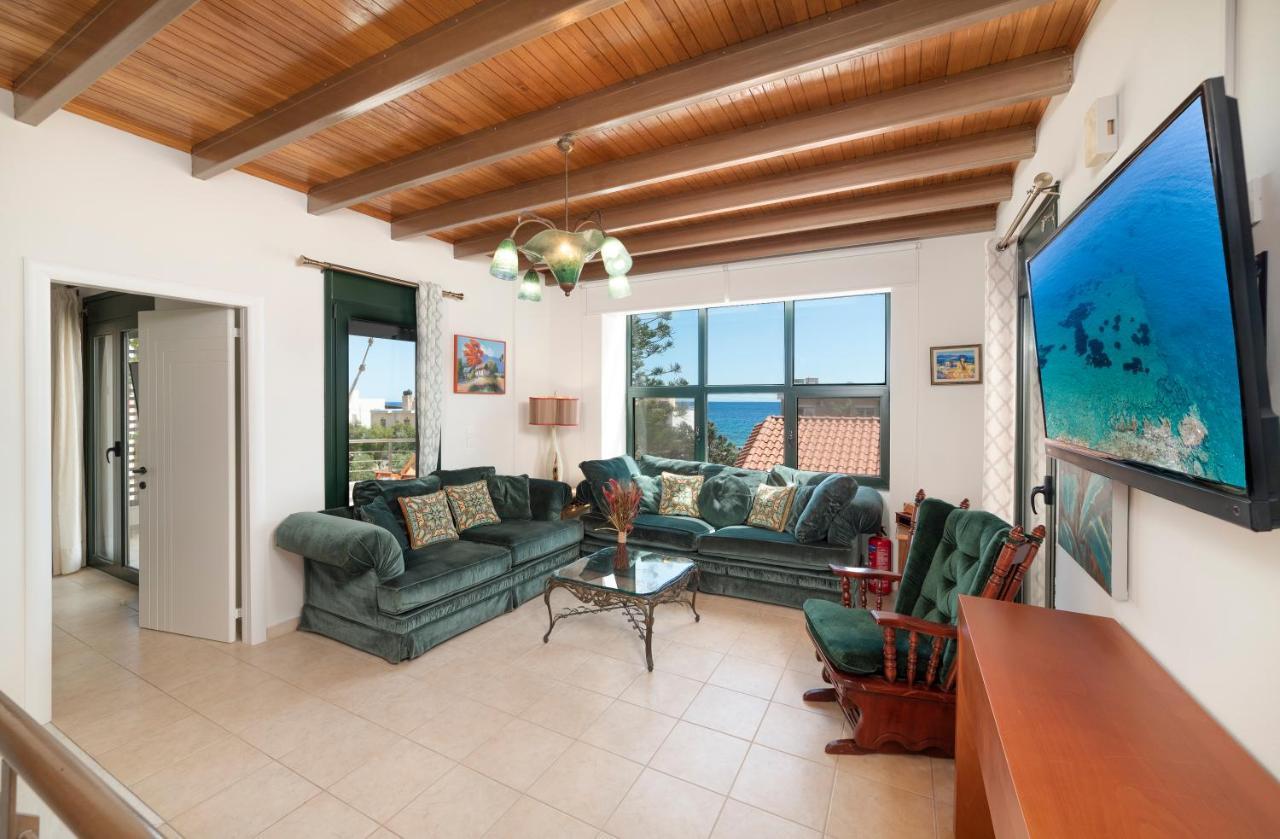 Paradisos Luxury Villas Next To Beach Koutsouras Bagian luar foto
