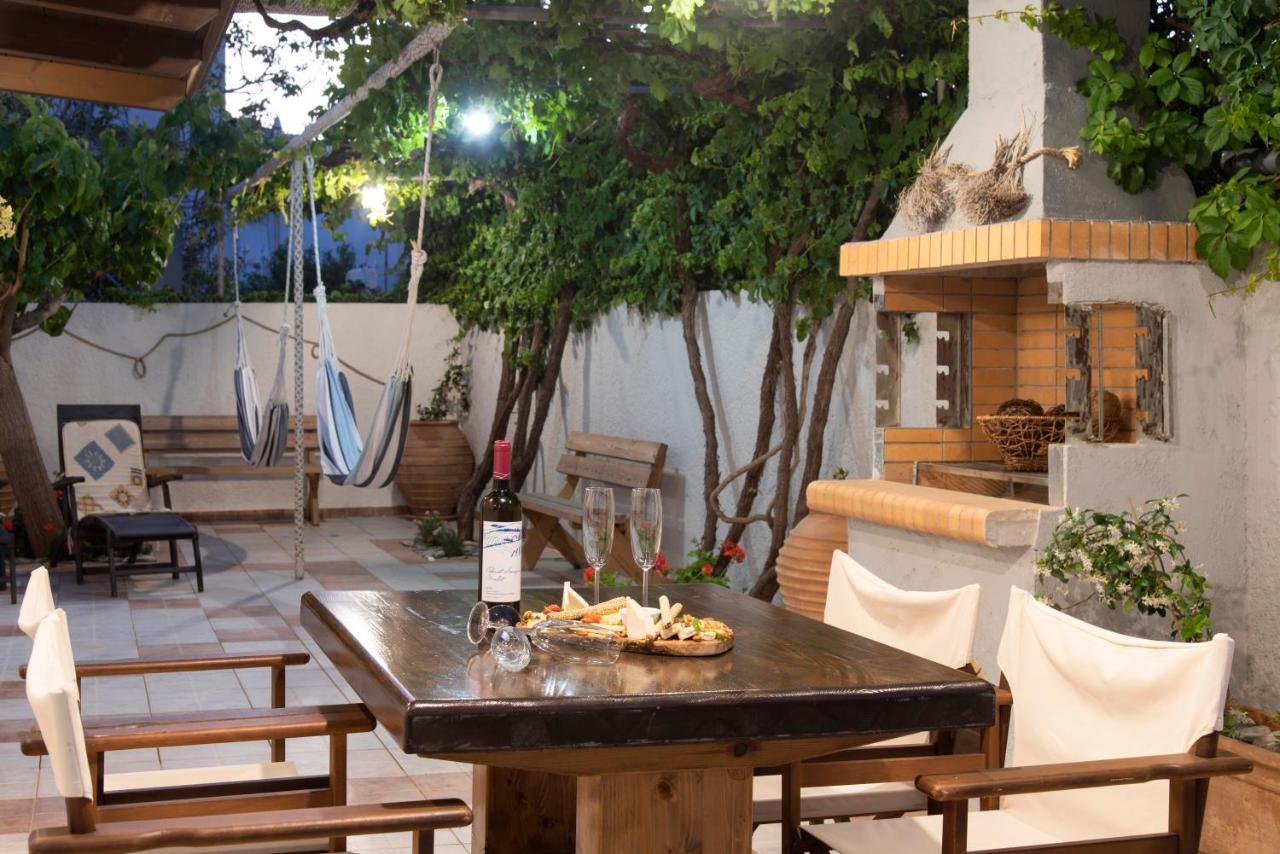 Paradisos Luxury Villas Next To Beach Koutsouras Bagian luar foto