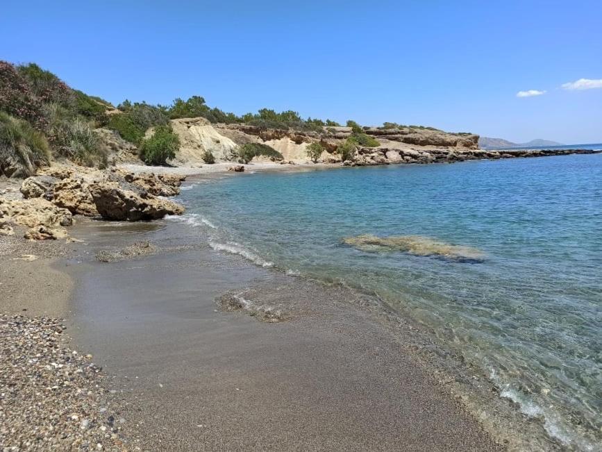 Paradisos Luxury Villas Next To Beach Koutsouras Bagian luar foto