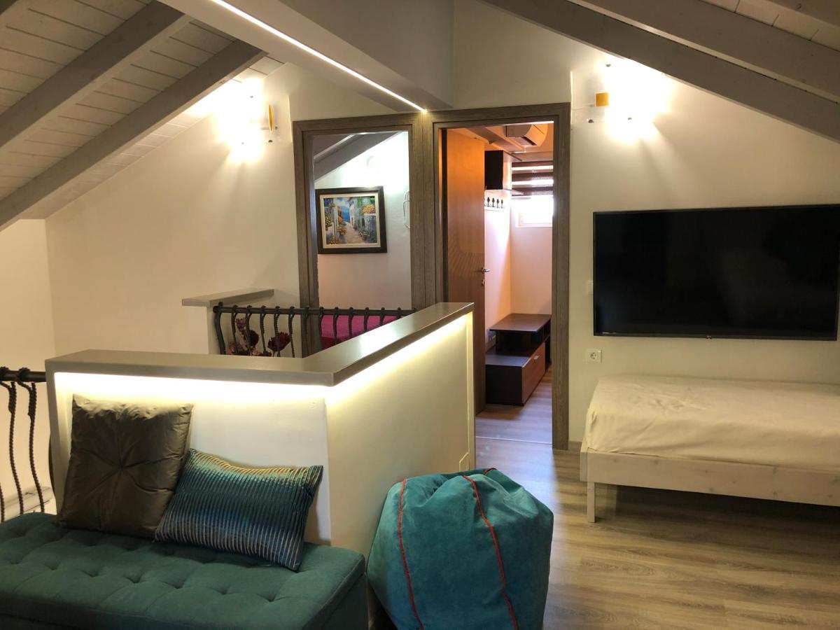 Paradisos Luxury Villas Next To Beach Koutsouras Bagian luar foto