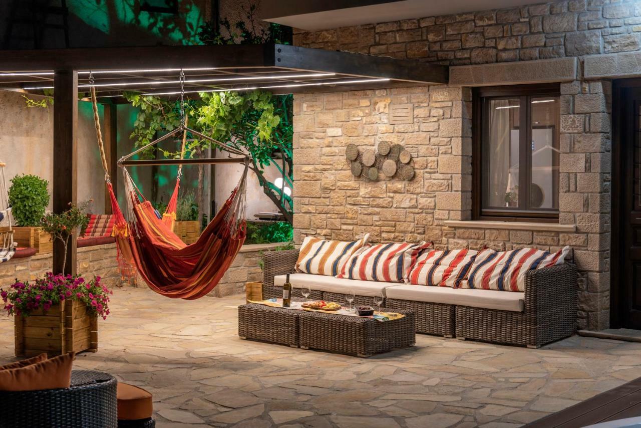 Paradisos Luxury Villas Next To Beach Koutsouras Bagian luar foto