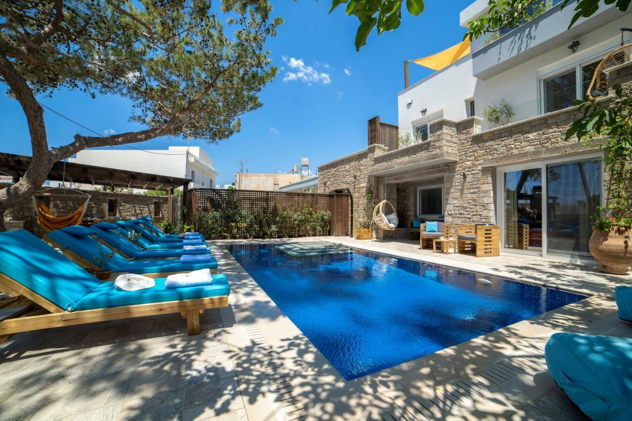 Paradisos Luxury Villas Next To Beach Koutsouras Bagian luar foto